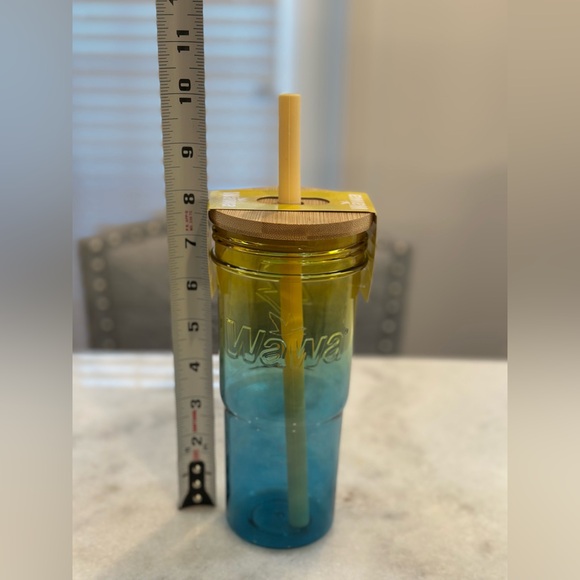 WAWA limited edition Island Surf 🏄‍♂️ Reusable Tumbler / Mug - 24oz - Picture 5 of 8